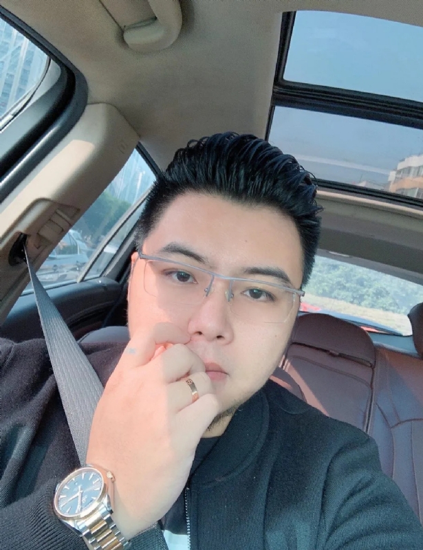 把苹果咬哭的第一张照片--福鼎征婚网