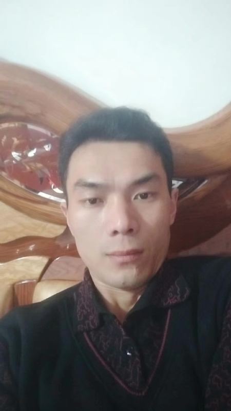 错把真心喂了狗的第四张照片--福鼎征婚网