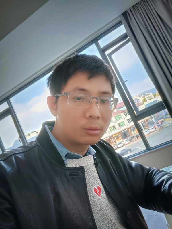 也许只是缺少一个拥抱的第二张照片--福鼎征婚网