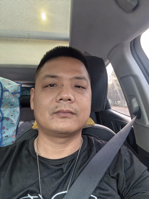 卖电池的大叔的第一张照片--福鼎征婚网